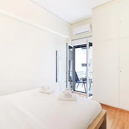 Apartment Cozy 3 Bedroom Retreat Next To Kolonaki - Greecing