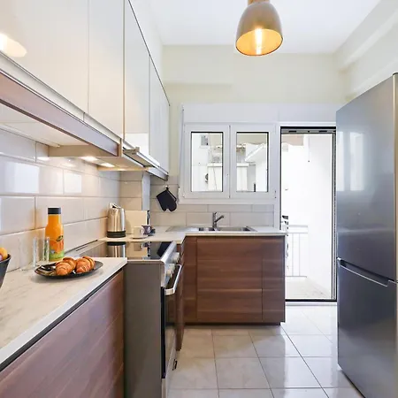 Cozy 3 Bedroom Retreat Next To Kolonaki - Greecing Apartment *